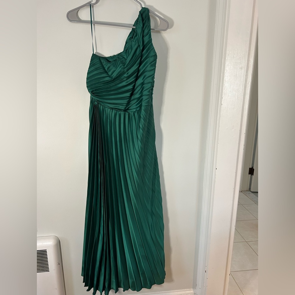 Abercrombie & Fitch Green One Shoulder Dress